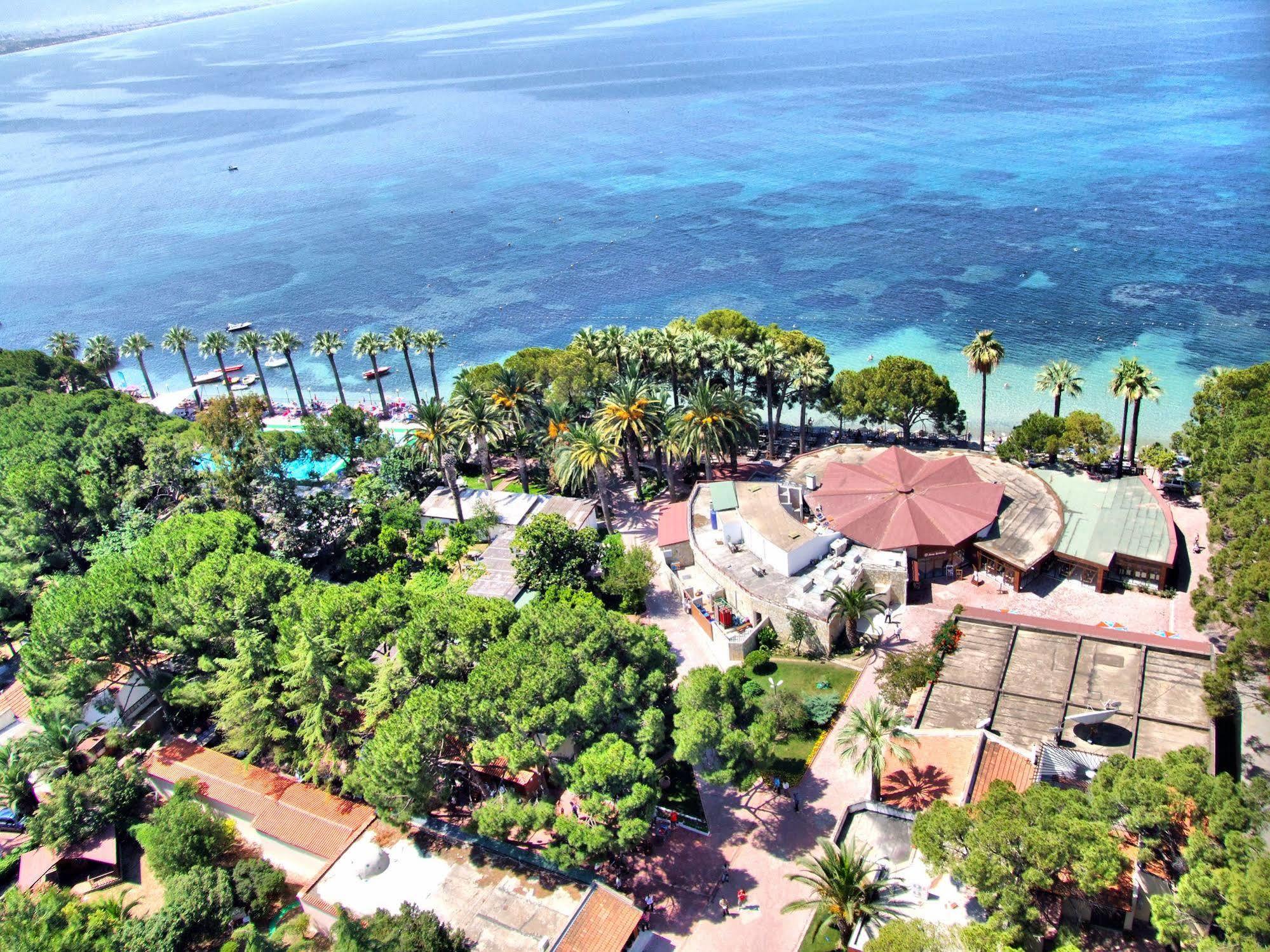 Omer Holiday Resort Kusadası Esterno foto