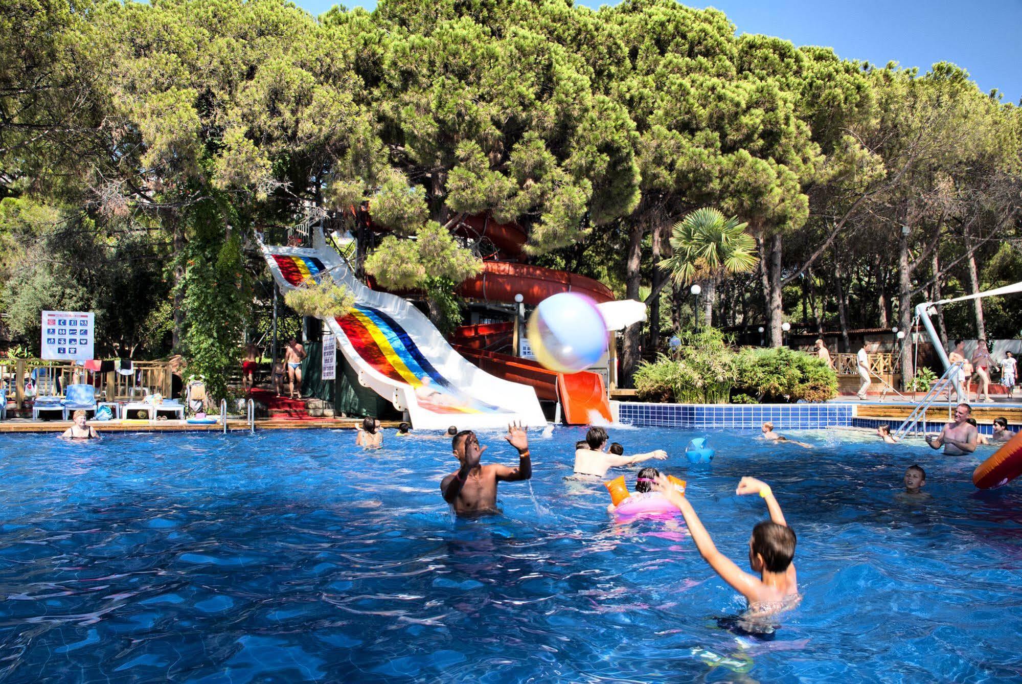 Omer Holiday Resort Kusadası Esterno foto